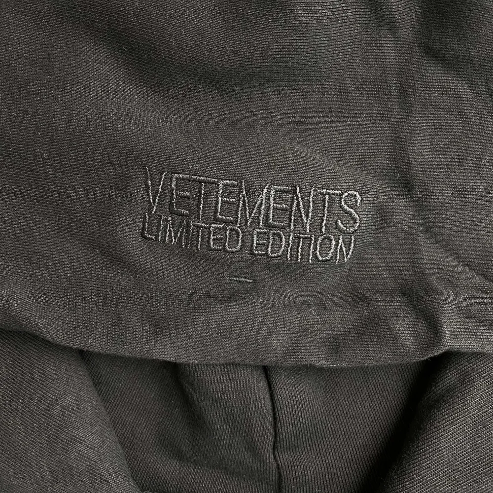 Vetements Hoodie - Imagen 7