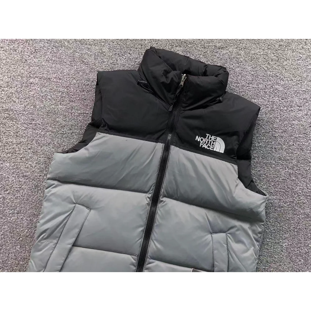 The North Face 1996 Nuptse 700 Sin Mangas - Imagen 3
